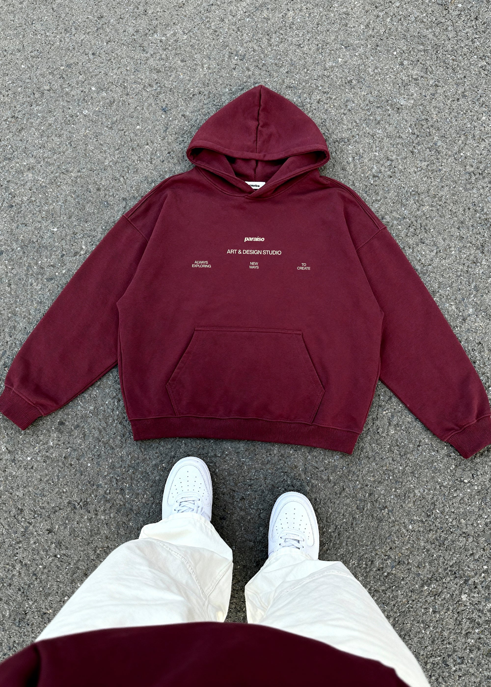 ART & DESIGN STUDIO WINE RED